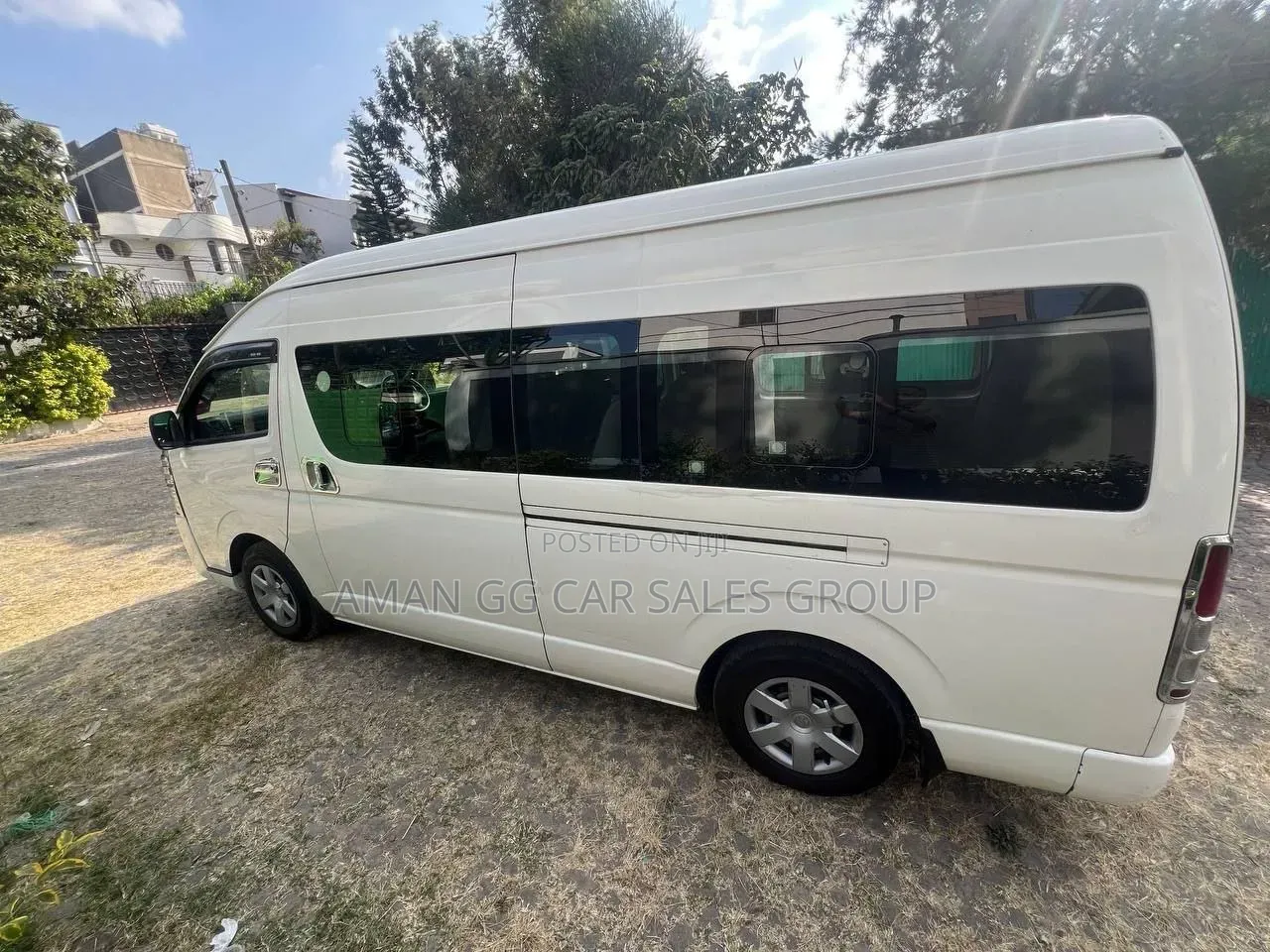 Toyota HiAce 2019 White