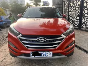 Hyundai Tucson 2017 Orange