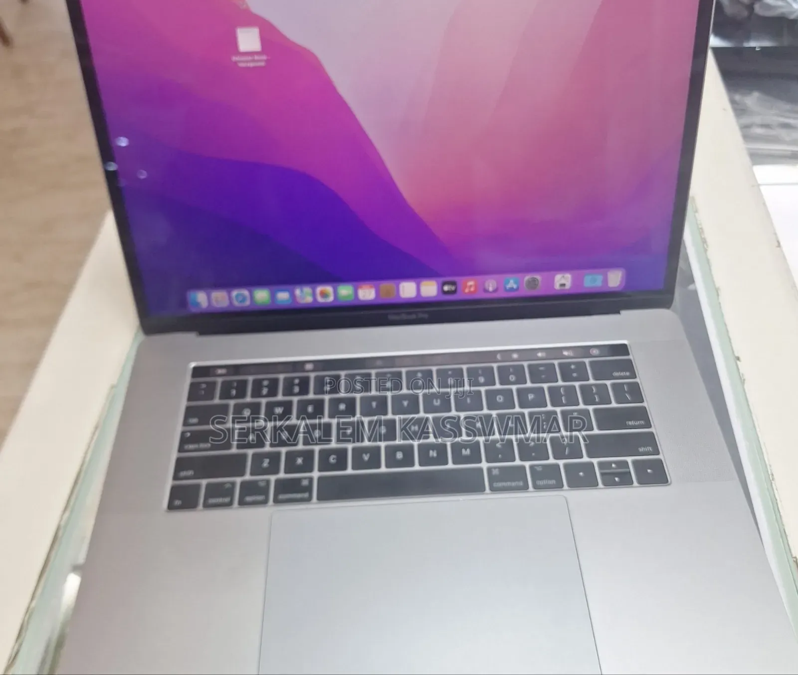 New Laptop Apple MacBook Pro 2016 16GB Intel Core i7 SSD 256GB