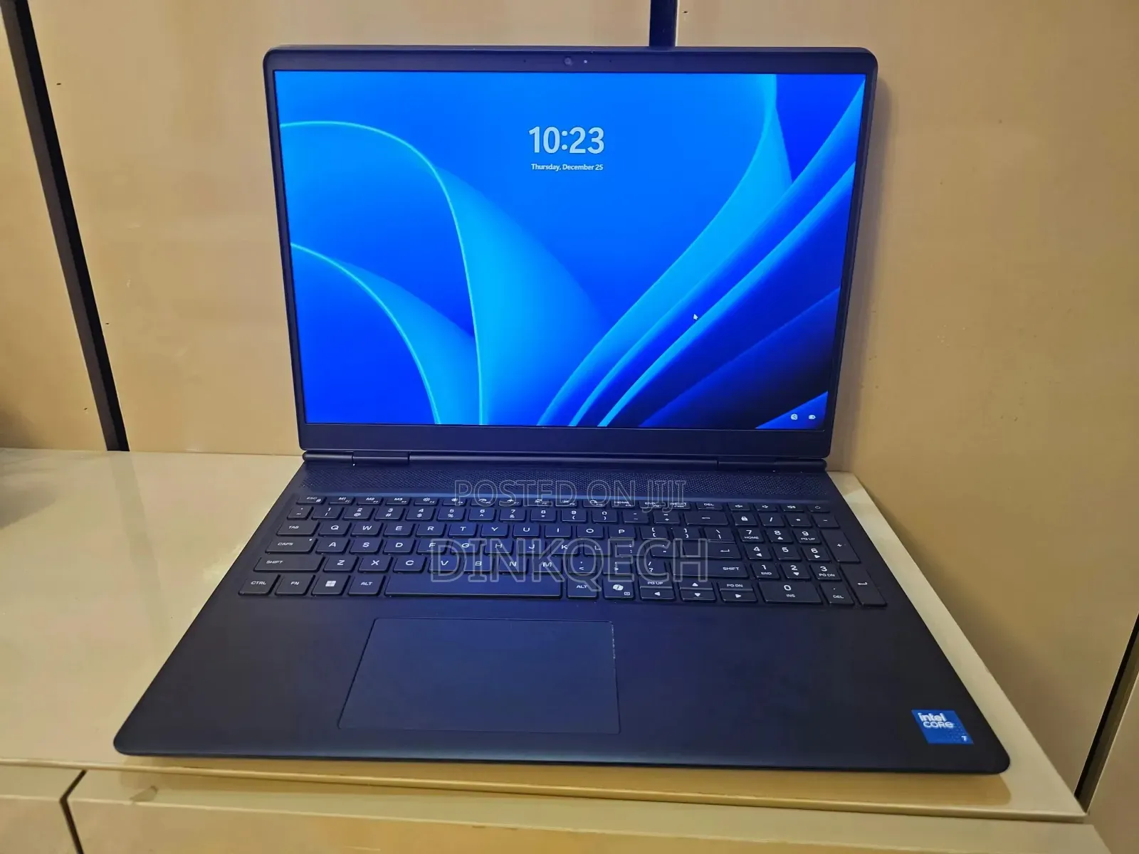 New Laptop Alienware 16 Aurora 16GB Intel Core 7 SSD 1T