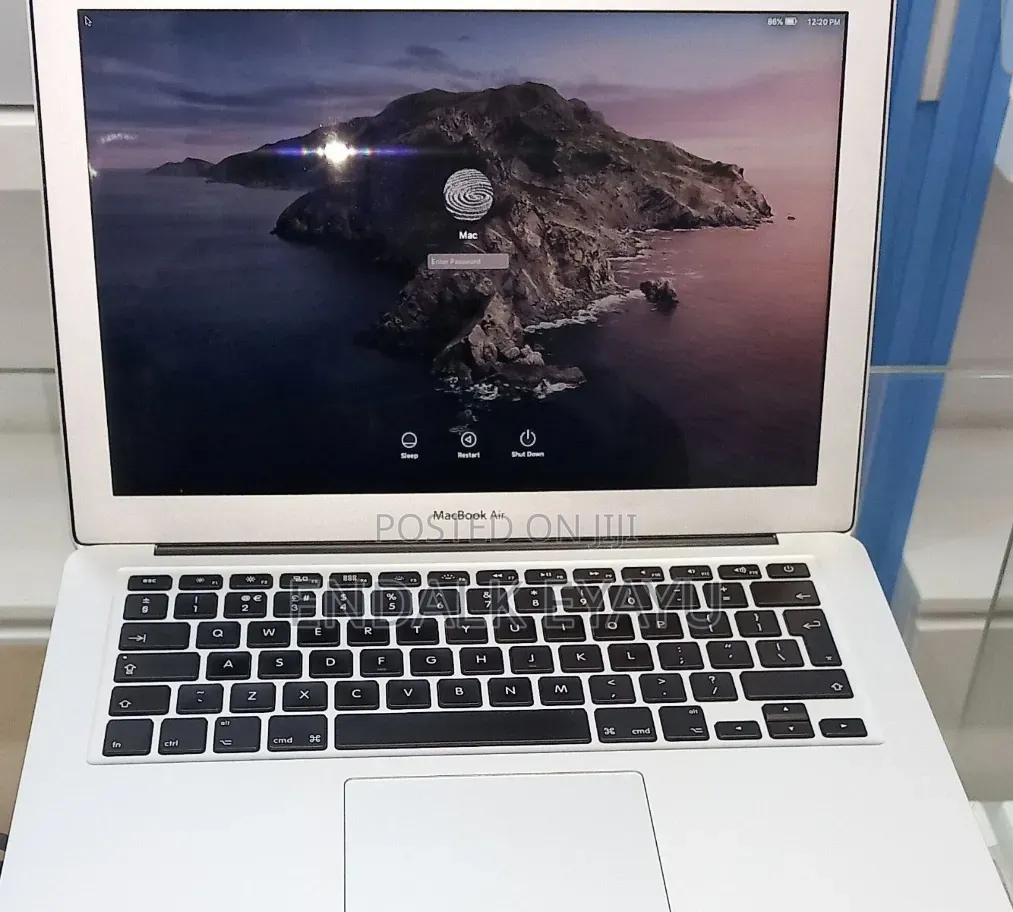 New Laptop Apple MacBook Air 2012 4GB Intel Core i5 SSD 128GB