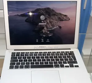 New Laptop Apple MacBook Air 2012 4GB Intel Core i5 SSD 128GB