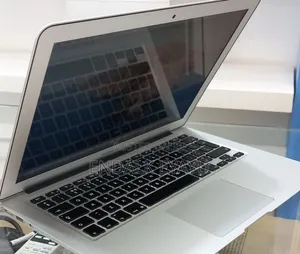 New Laptop Apple MacBook Air 2012 4GB Intel Core i5 SSD 128GB
