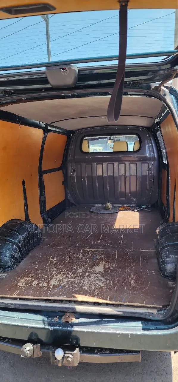 Toyota HiAce 2007 Grey