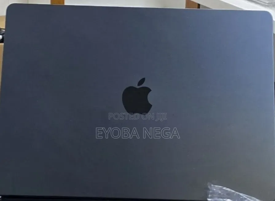 New Laptop Apple MacBook Air 2026 M5 16GB Apple M5 SSD 512GB