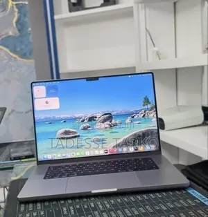 New Laptop Apple MacBook Pro 2021 M1 32GB Apple M1 Pro SSD 512GB