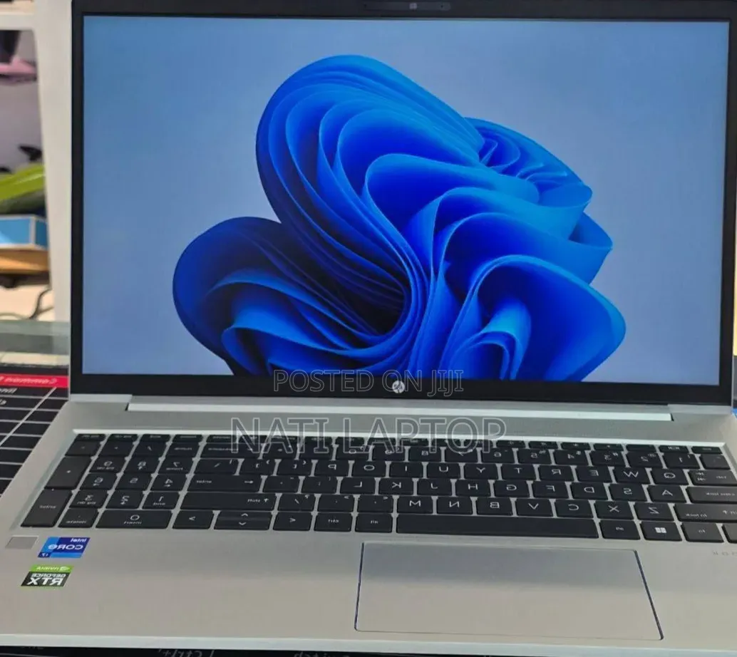 New Laptop HP 14-dq1088wm 32GB Intel Core i7 SSD 1T