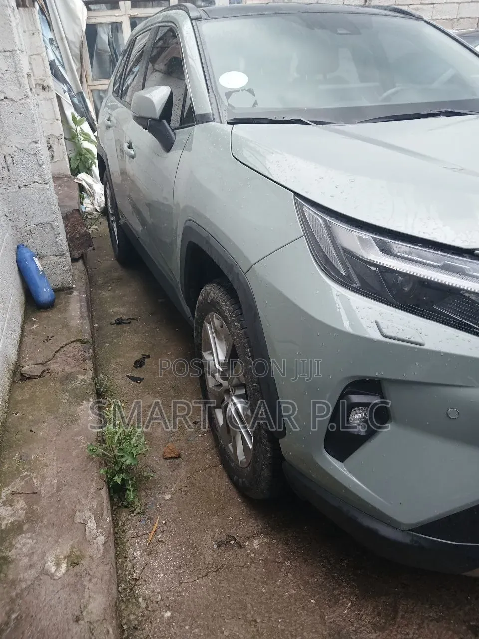 Toyota RAV4 2022 White