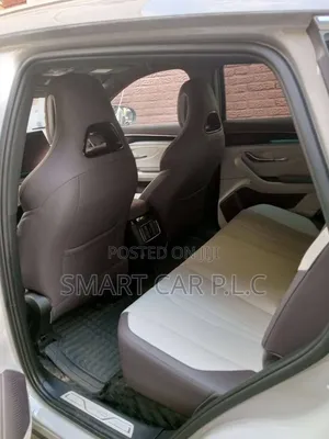 Toyota RAV4 2022 White