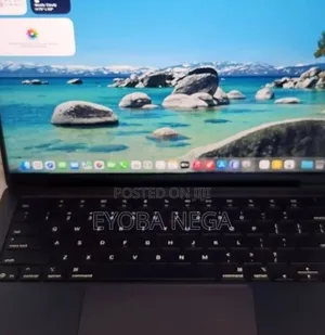 New Laptop Apple MacBook Pro 2025 M5 16GB Apple M5 SSD 512GB