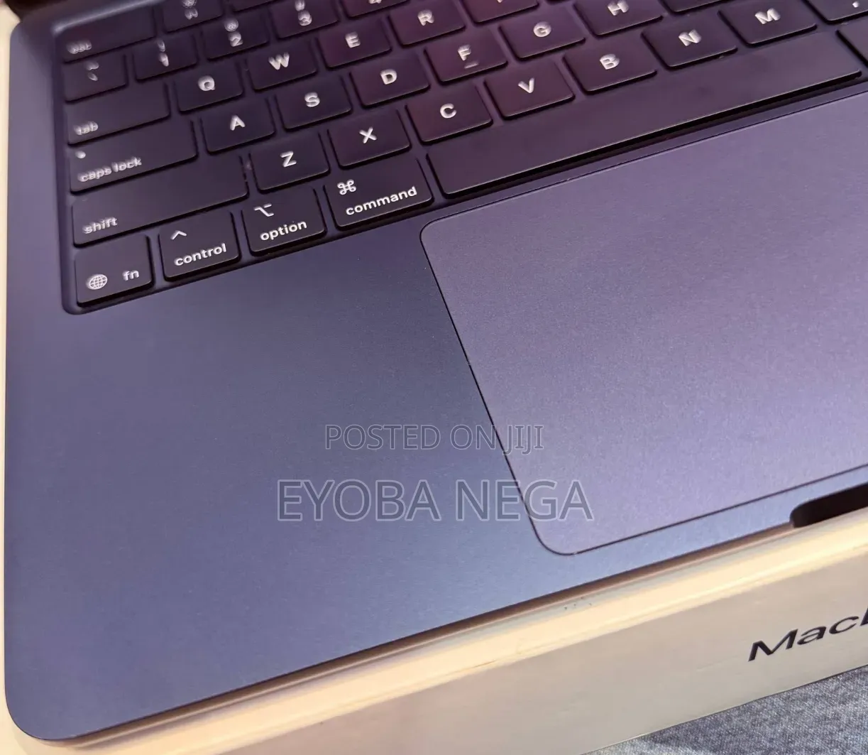 New Laptop Apple MacBook Air 2025 M4 16GB Apple M5 SSD 256GB