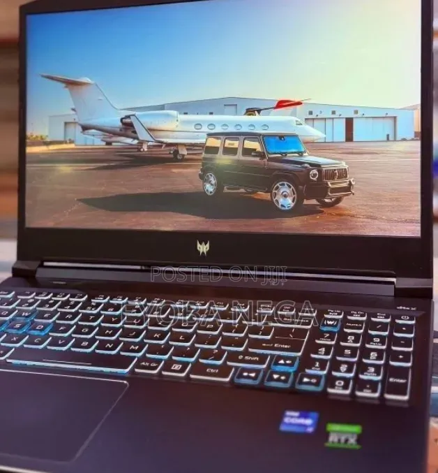New Laptop Acer Predator Helios 300 16GB Intel Core i7 SSD 512GB