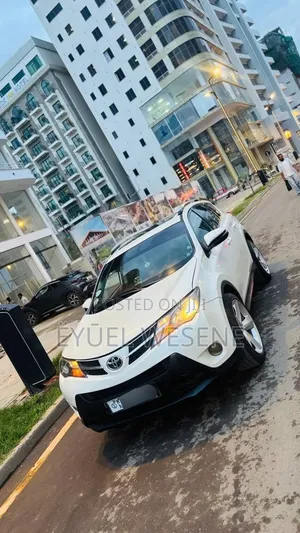 Toyota RAV4 2015 White