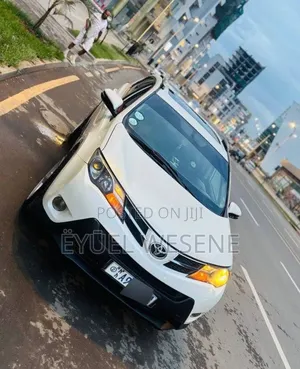 Toyota RAV4 2015 White