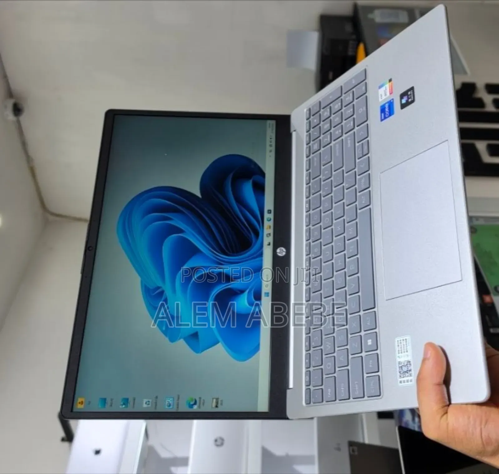 New Laptop HP Stream Notebook 16GB Intel Core i7 SSD 512GB