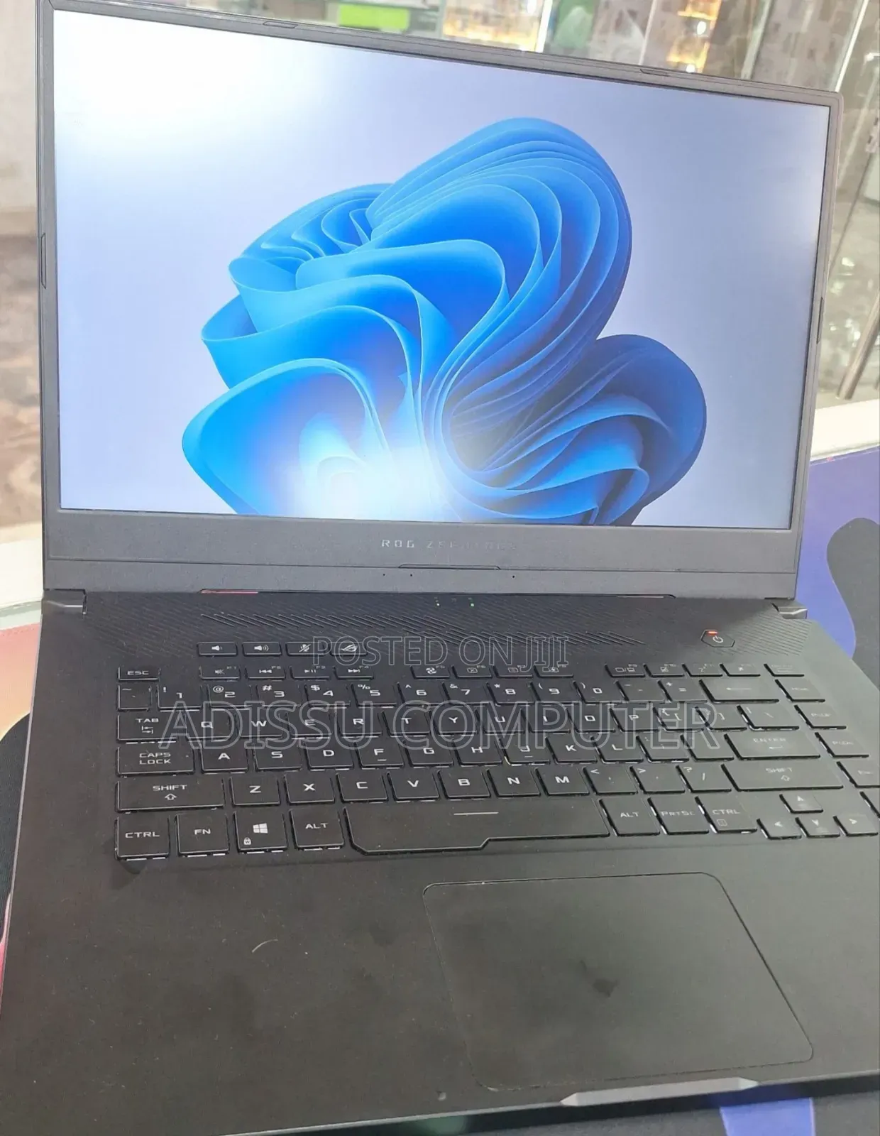 New Laptop Asus ROG Zephyrus G15 16GB AMD Ryzen 7 SSD 512GB