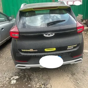 Chery Tiggo 2 2022 Orange