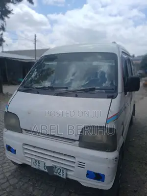 Suzuki Every Wagon 2005 White