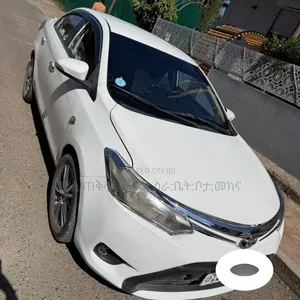 Toyota Yaris 2014 White