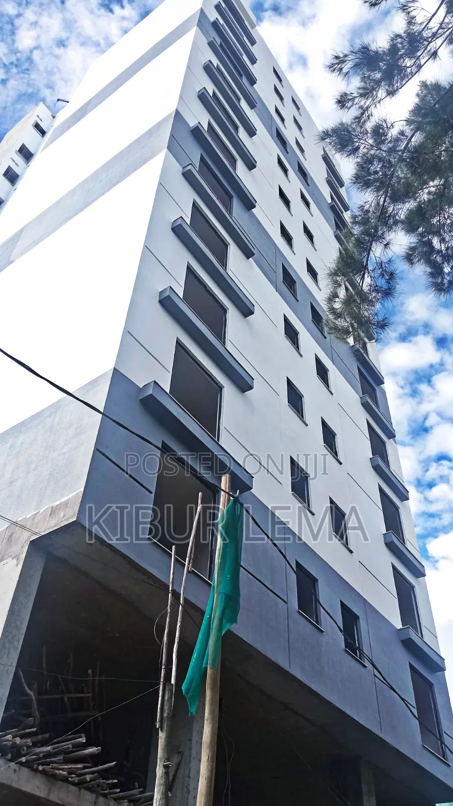 2bdrm Apartment in አፍሪሆምስ, Kirkos for sale