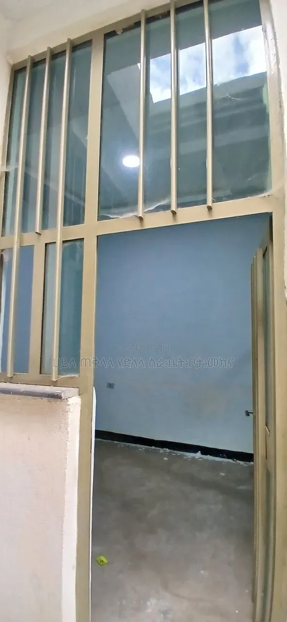 Furnished 4bdrm Villa in ሰንዳፋ ከተማ, Oromia-Finfinne for sale