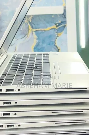 New Laptop HP EliteBook 830 G8 16GB Intel Core i7 SSD 512GB