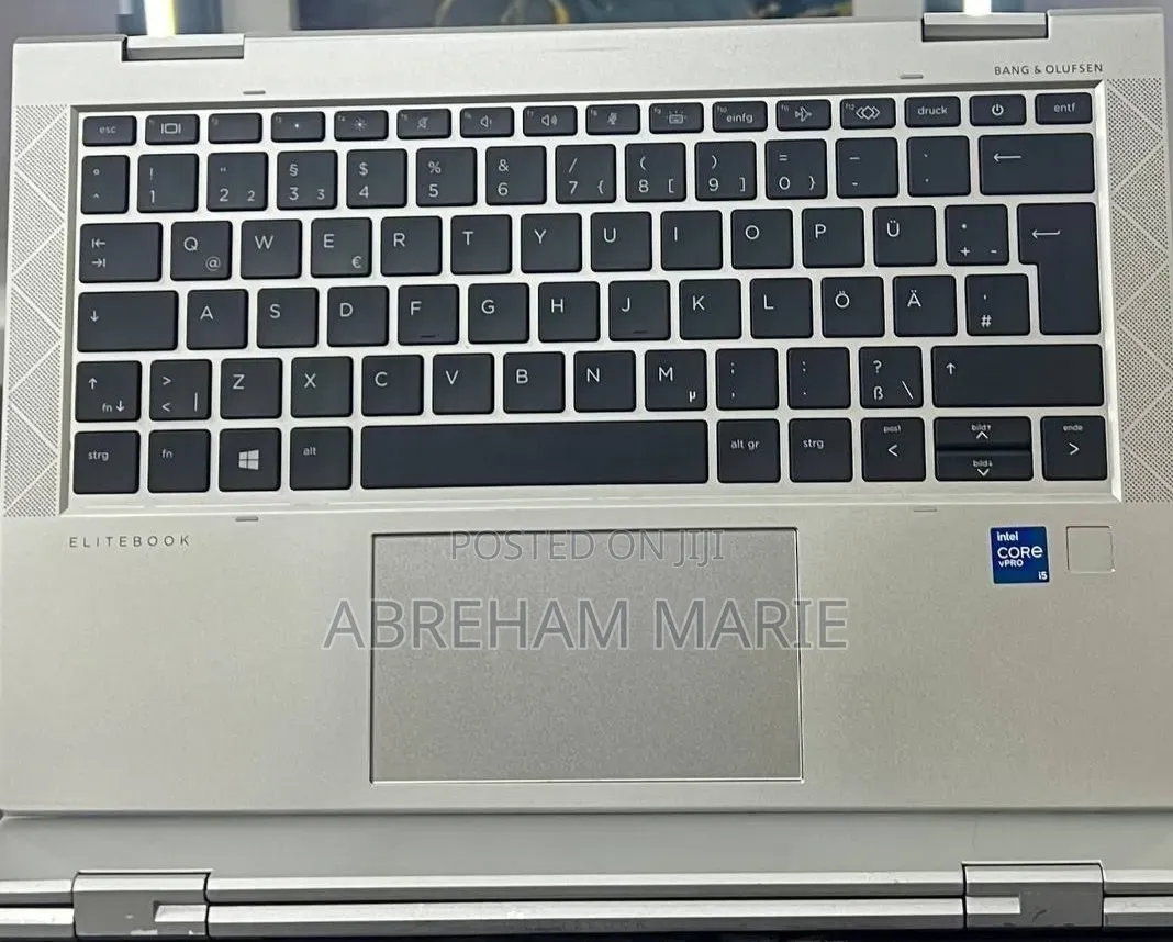 New Laptop HP EliteBook 830 G8 16GB Intel Core i5 SSD 256GB