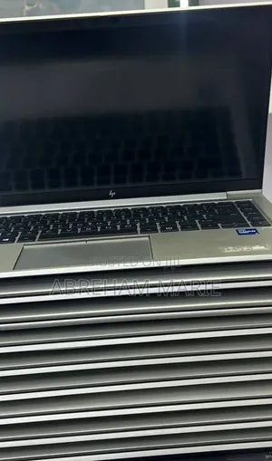New Laptop HP EliteBook 840 G8 16GB Intel Core i5 SSD 512GB