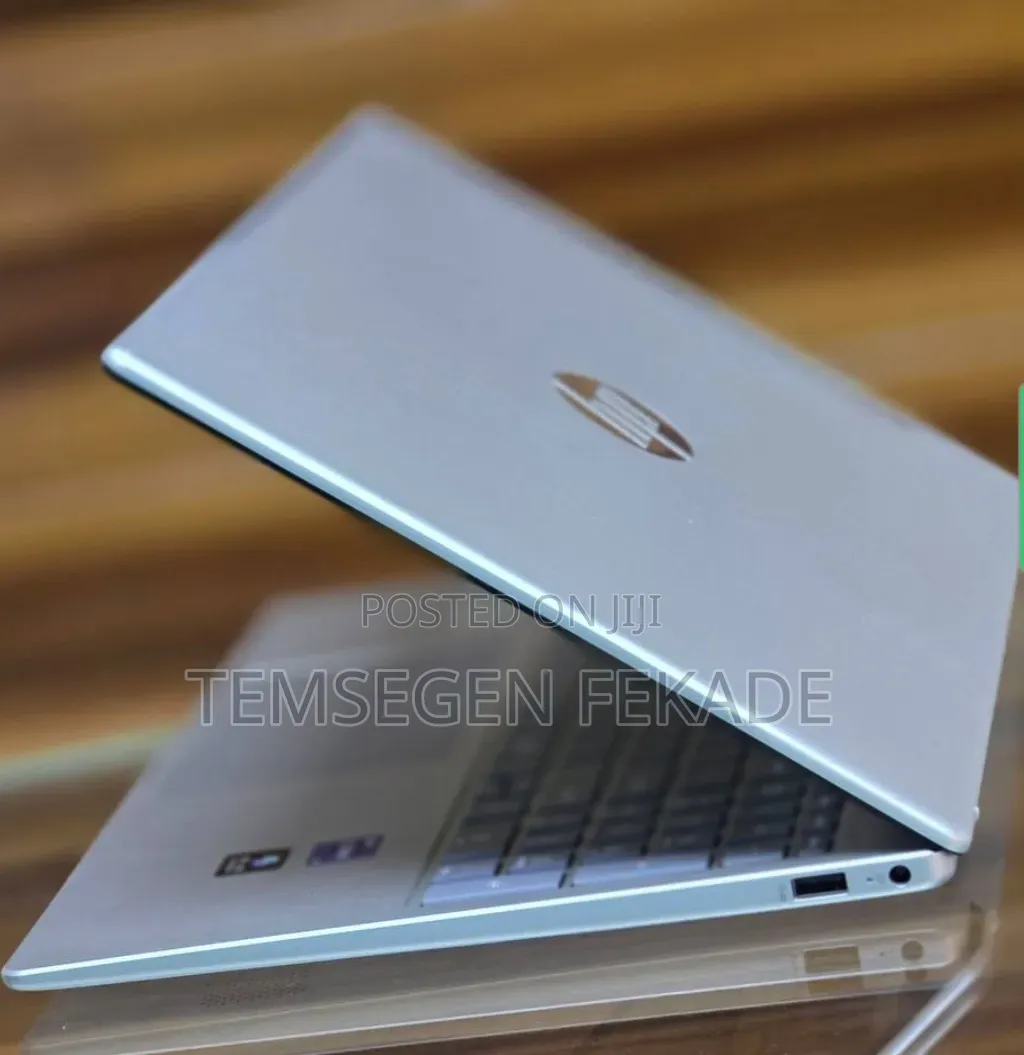 New Laptop HP Stream Notebook 16GB Intel Core i7 SSD 1T