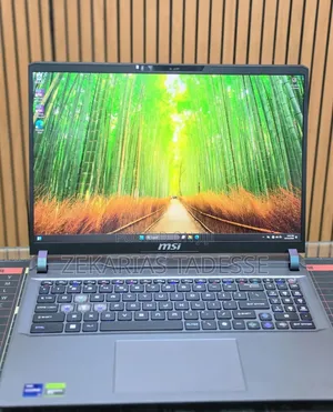 New Laptop MSI Vector GP68 HX 13V 32GB Intel Core i9 SSD 1T