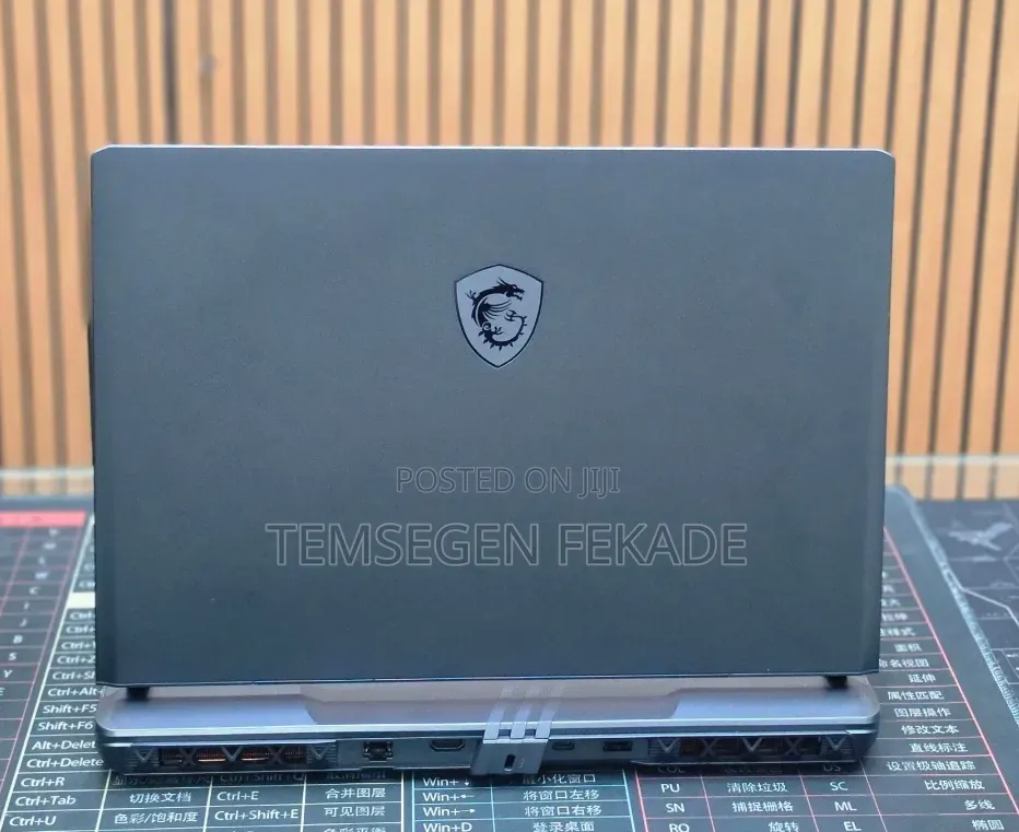 New Laptop MSI Vector GP68 HX 13V 32GB Intel Core i9 SSD 1T