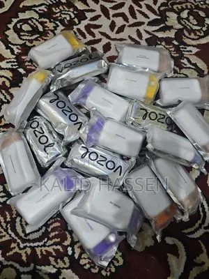 Vozol Vape( በተለያየ Flavour ,Puff እና ጣእም ማግኘት ይችላሉ,ይደውሉ ያሉበት ቦታ እናደርሳለን)