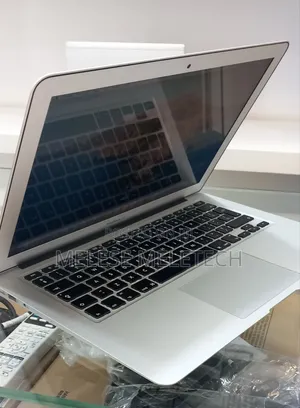 Laptop Apple MacBook Air 2012 4GB Intel Core i5 SSD 128GB