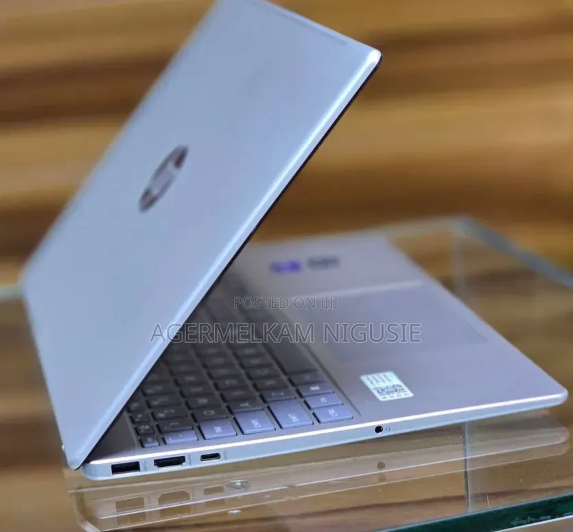 New Laptop HP Stream Notebook 16GB Intel Core i7 SSD 1T