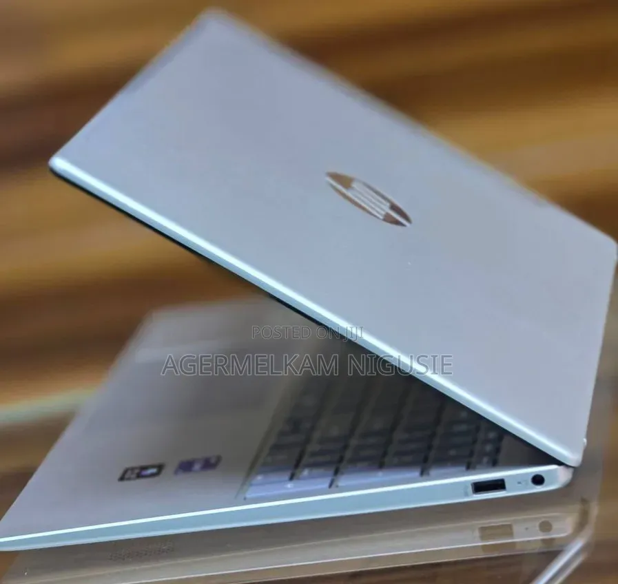 New Laptop HP Stream Notebook 16GB Intel Core i7 SSD 1T