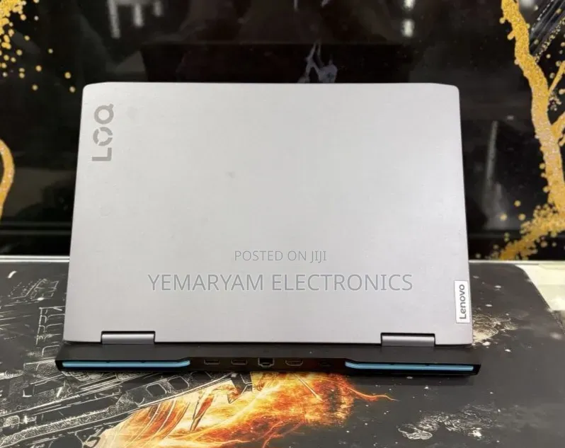 New Laptop Lenovo LOQ 15IRH8 16GB Intel Core i5 SSD 512GB
