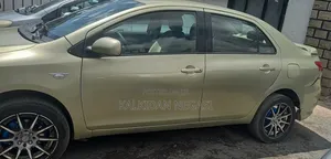 Toyota Yaris 2007 Yellow