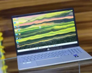 New Laptop HP Stream Notebook 16GB Intel Core i7 SSD 1T