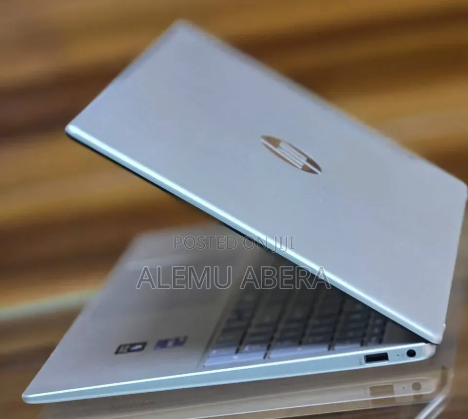 New Laptop HP Stream Notebook 16GB Intel Core i7 SSD 1T