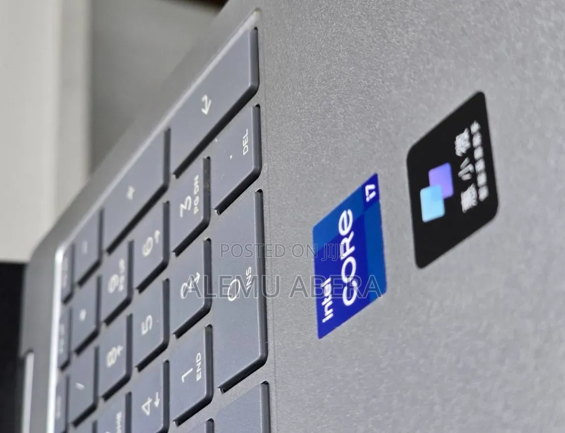 New Laptop HP Stream Notebook 16GB Intel Core i7 SSD 1T