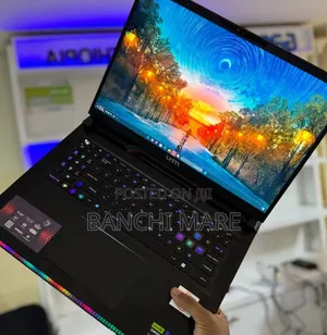 New Laptop MSI Vector GP68 HX 13V 32GB Intel Core i9 SSD 1T