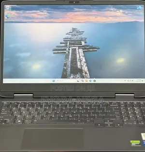 New Laptop Lenovo LOQ 15AHP10 16GB Intel Core i5 SSD 512GB