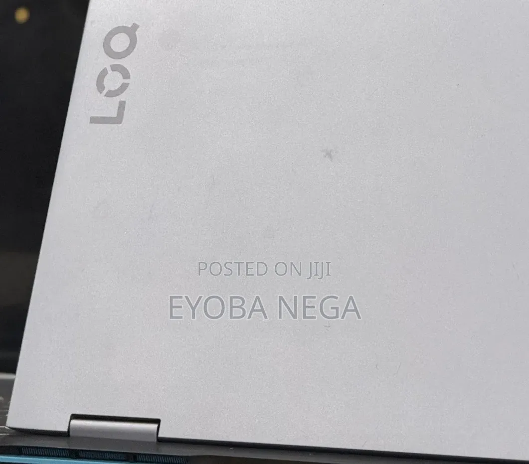 New Laptop Lenovo LOQ 15AHP10 16GB Intel Core i5 SSD 512GB