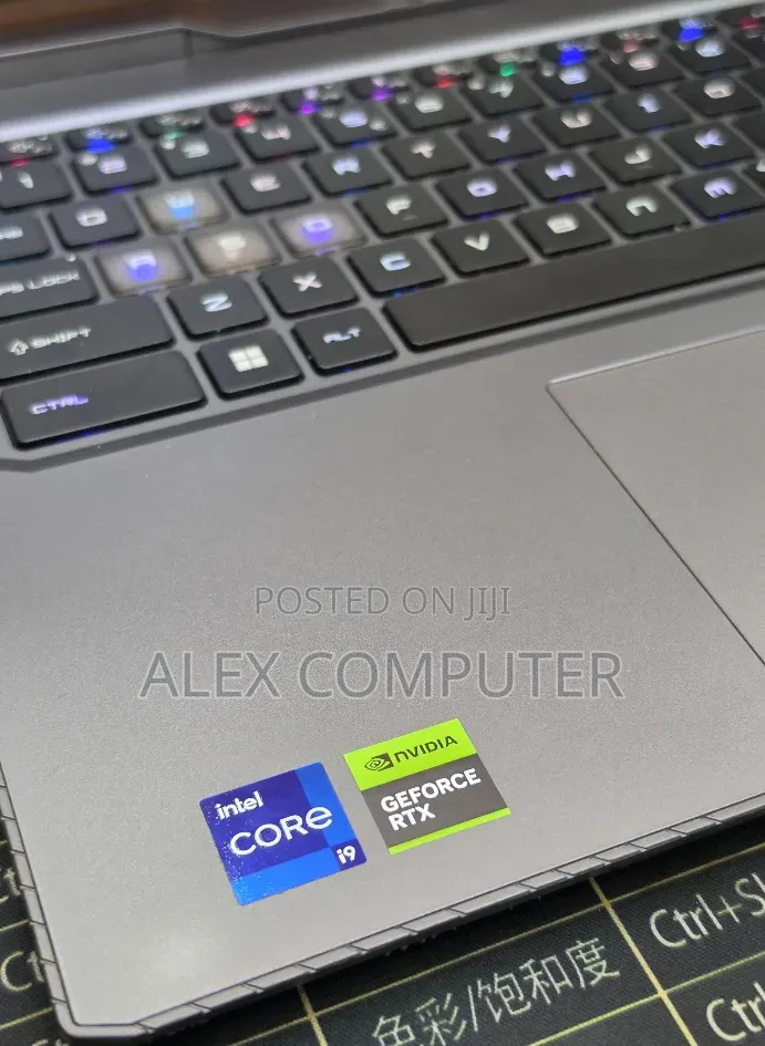 New Laptop MSI Vector GP68 HX 13V 16GB Intel Core i9 SSD 1T