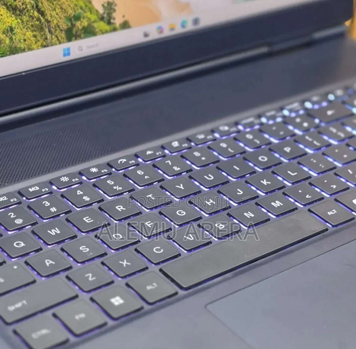 New Laptop Dell Allienware M18 R1 16GB Intel Core Ultra 7 SSD 1T
