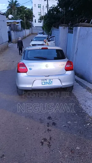 Suzuki Swift RS 2022 Gray