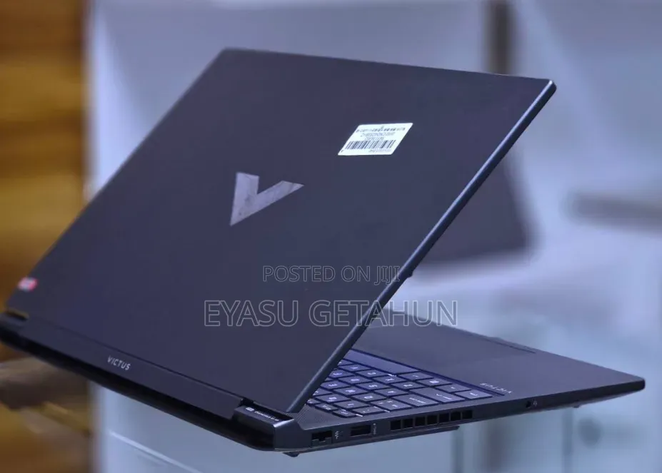 New Laptop HP Victus 16 16GB Intel Core i7 SSD 512GB