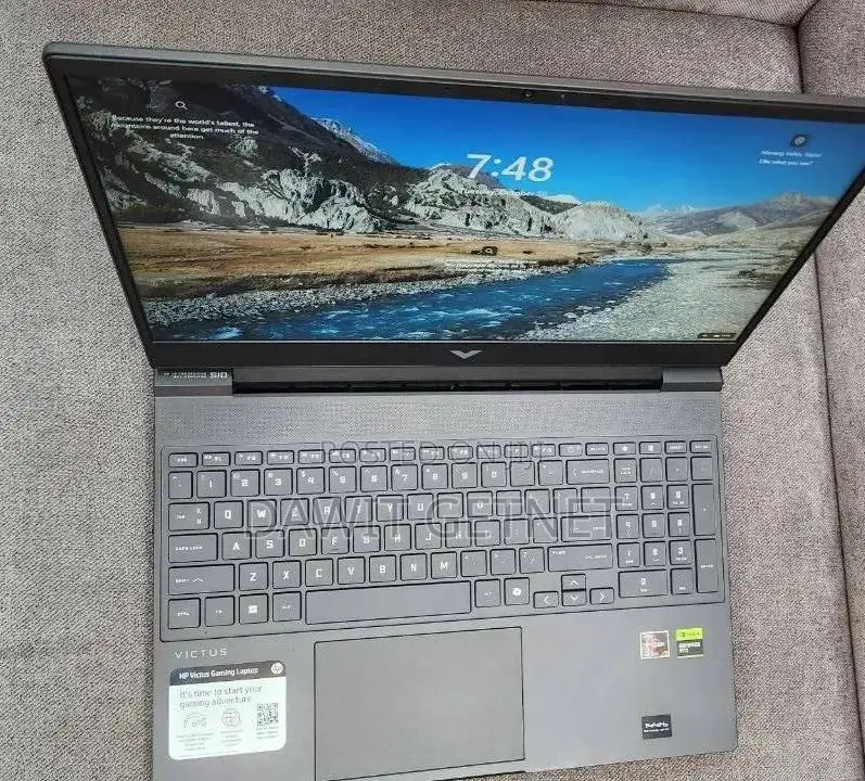 New Laptop HP Victus 15 16GB AMD Ryzen 7 SSD 1T