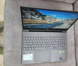 New Laptop HP Victus 15 16GB AMD Ryzen 7 SSD 1T