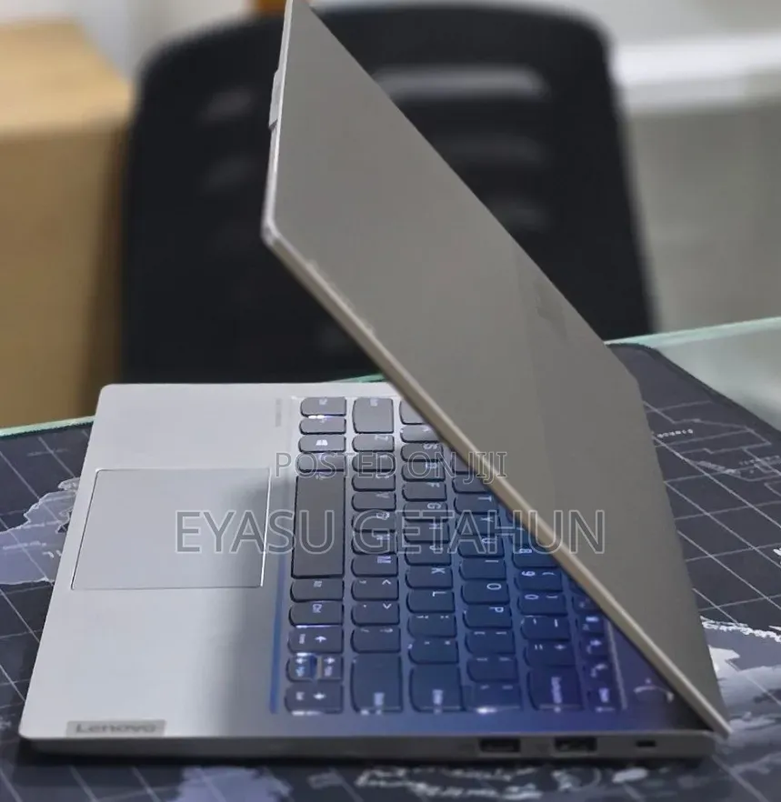New Laptop Lenovo ThinkBook 13 16GB Intel Core i7 SSD 512GB